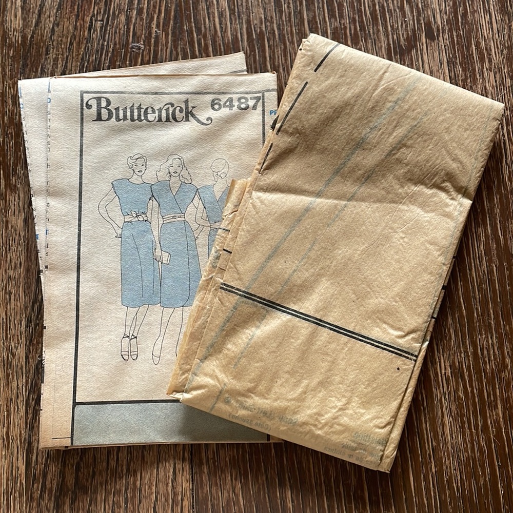 Vintage Sewing Pattern - Picture 3 of 3
